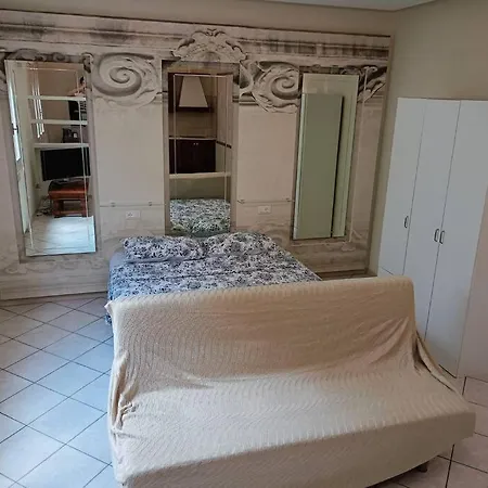 Spillo Short Rent Affitti Brevi * Due Carrare